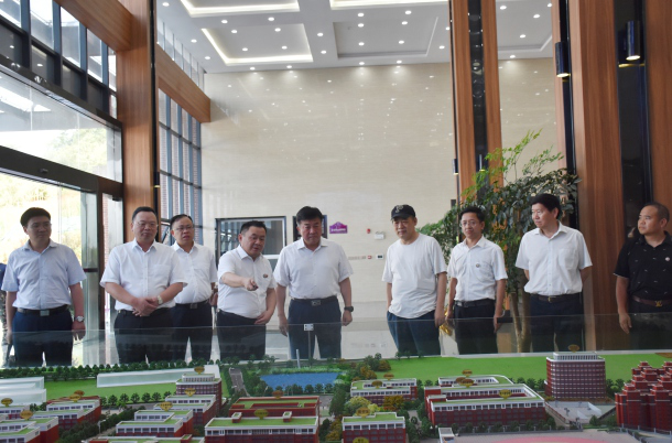 省政协副主席李民等领导莅临指导工作