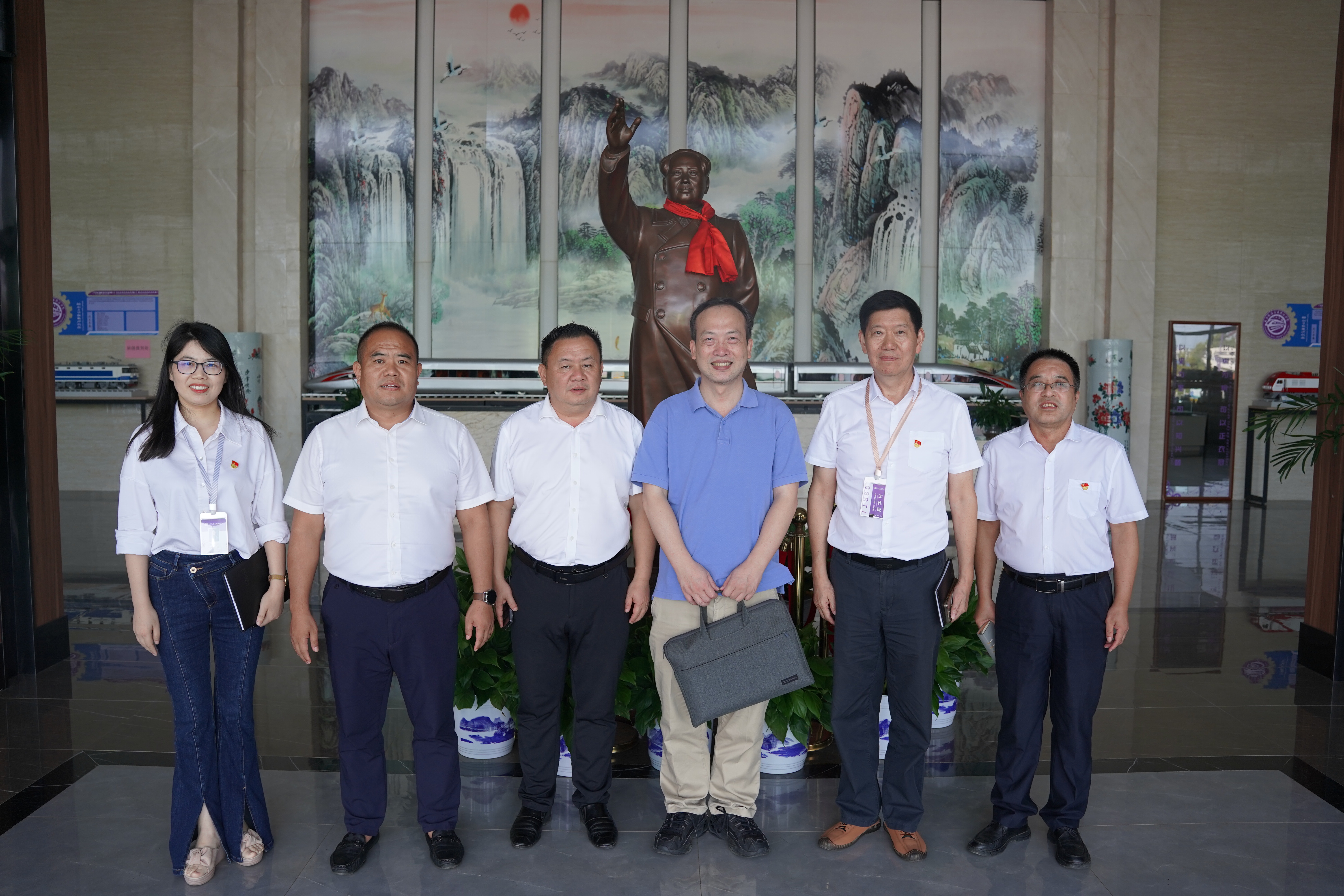 湖南省教育厅发展规划处副处长汪忠明莅临我校指导