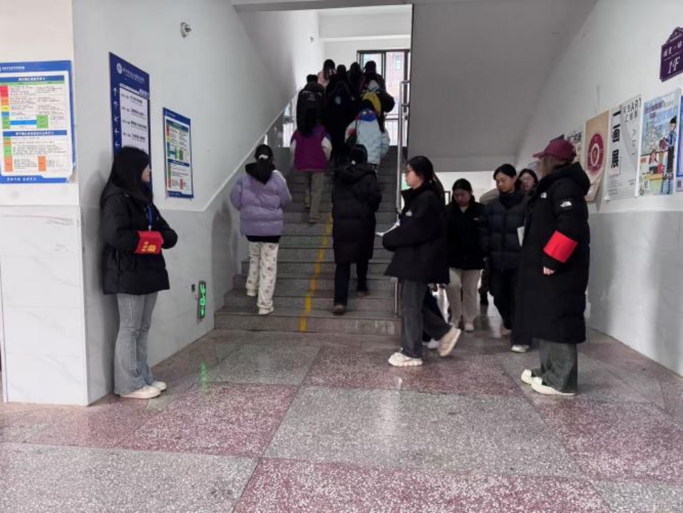 轨道运输学院学生会教学区域月度执勤
