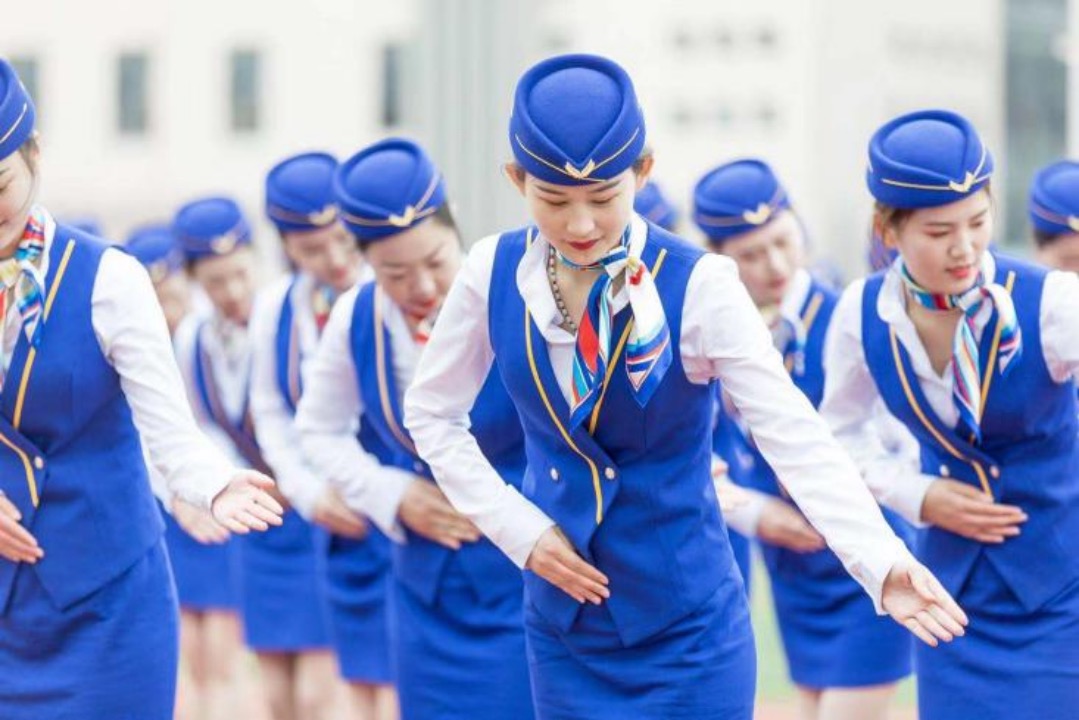 空中乘务