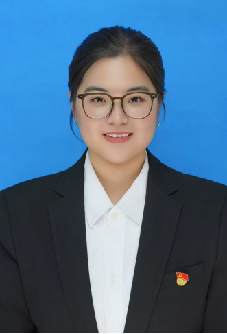 黄璐瑶