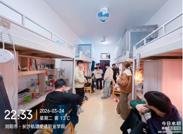常态排查督实效 严守安全卫生底线——智能制造学院扎实推进环境卫生与宿舍安全督查工作